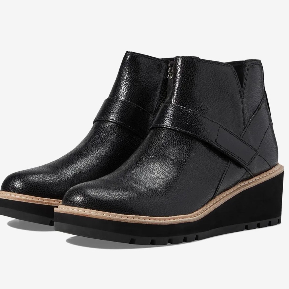 Eileen Fisher Cargo Ankle Bootie 6.5 Leather Lug Sole Minimalist Edgy Chunky